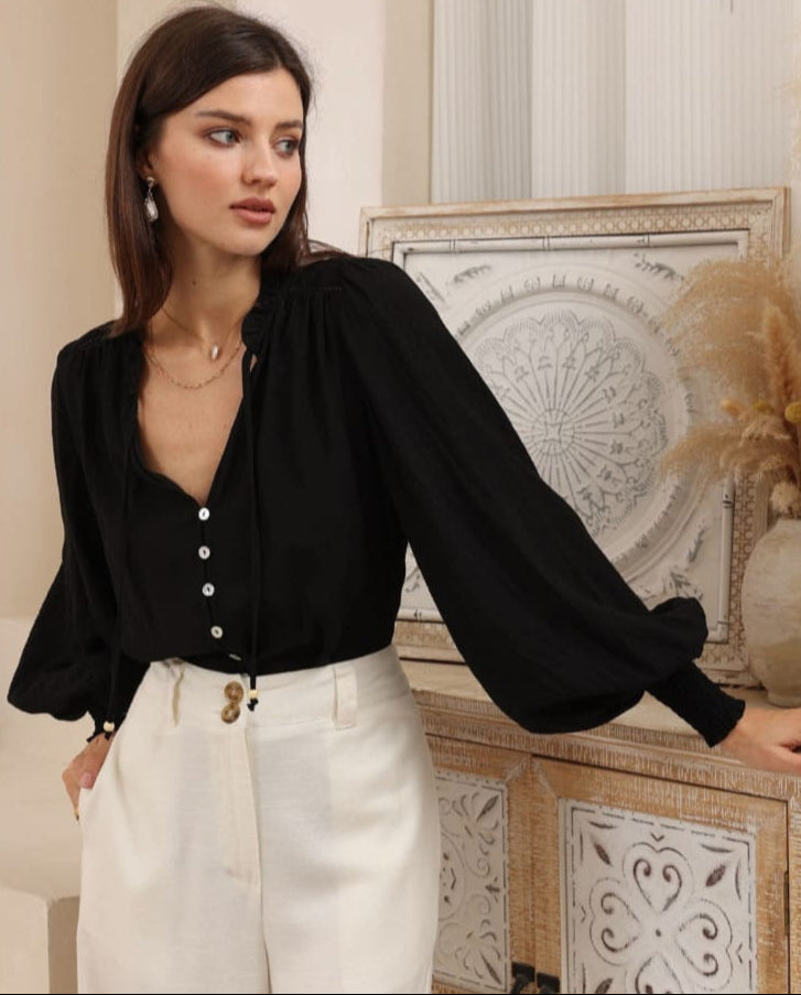Black Blouse – LababaMainbeach