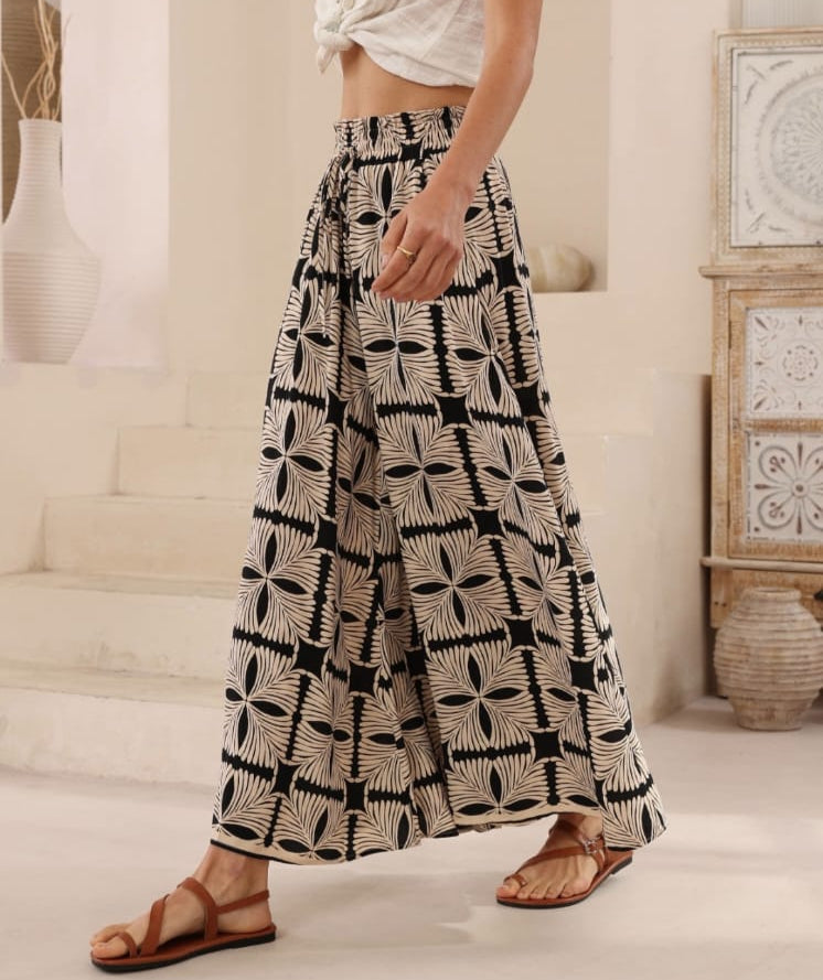 High Waisted Geo Pants