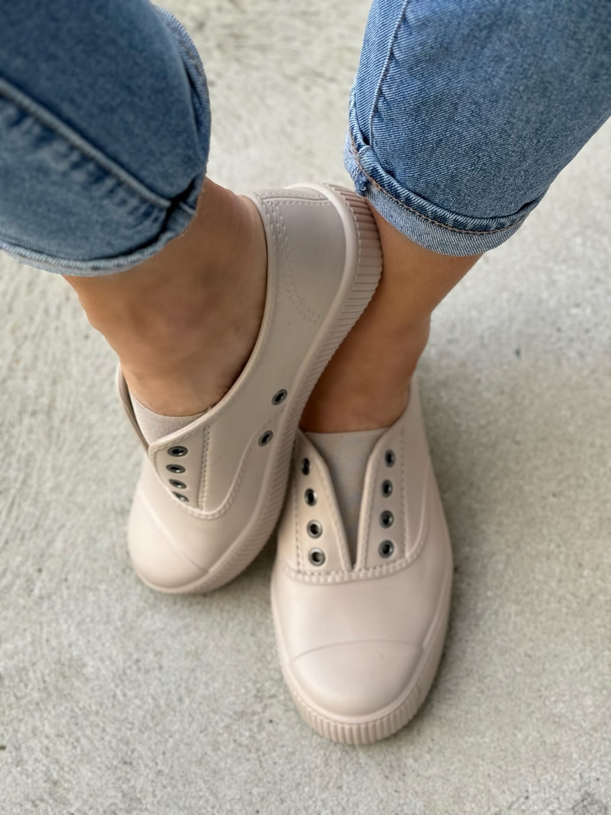HUMAN - Rubber Shoes